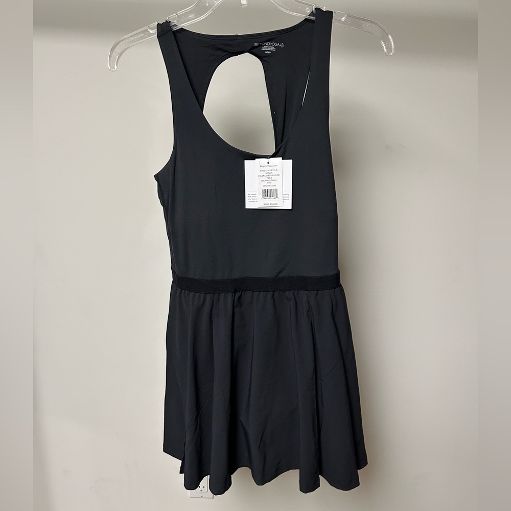 Beyond yoga score pleated dress true black